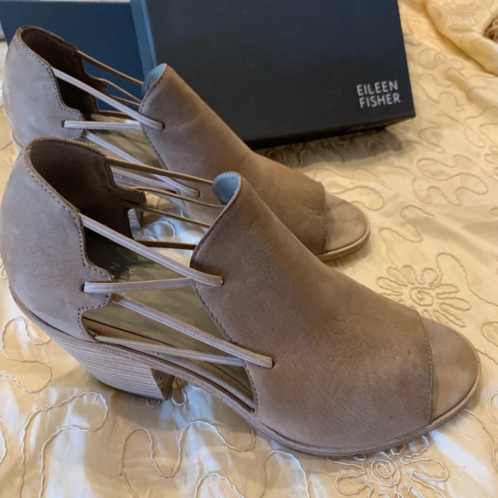 Eileen Fisher Tumbled Nubuck leather - Picture 1 of 5